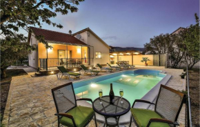 Lovely Home In Kastel Stafilic